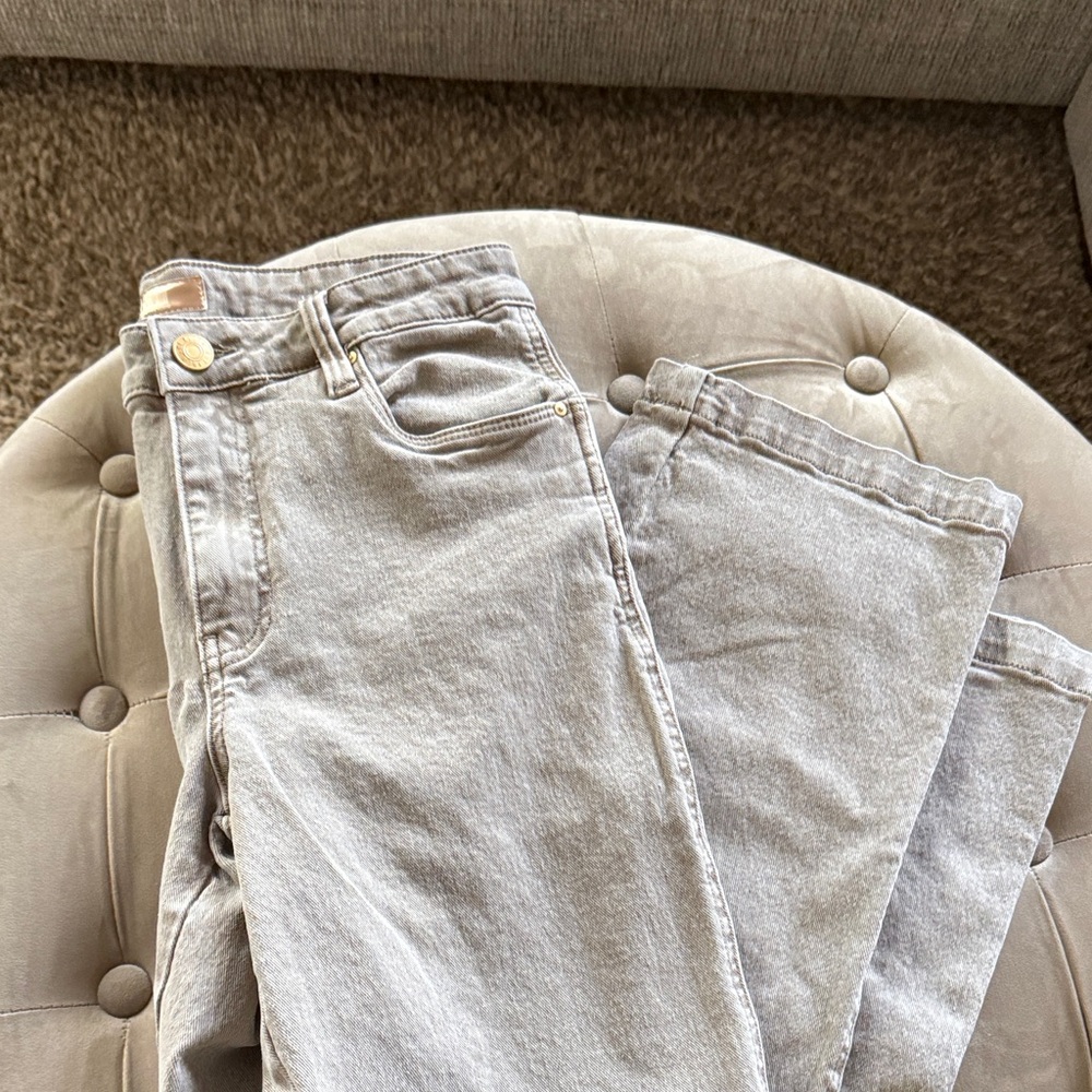 Kut from the Kloth Light Gray Straight Leg Jeans